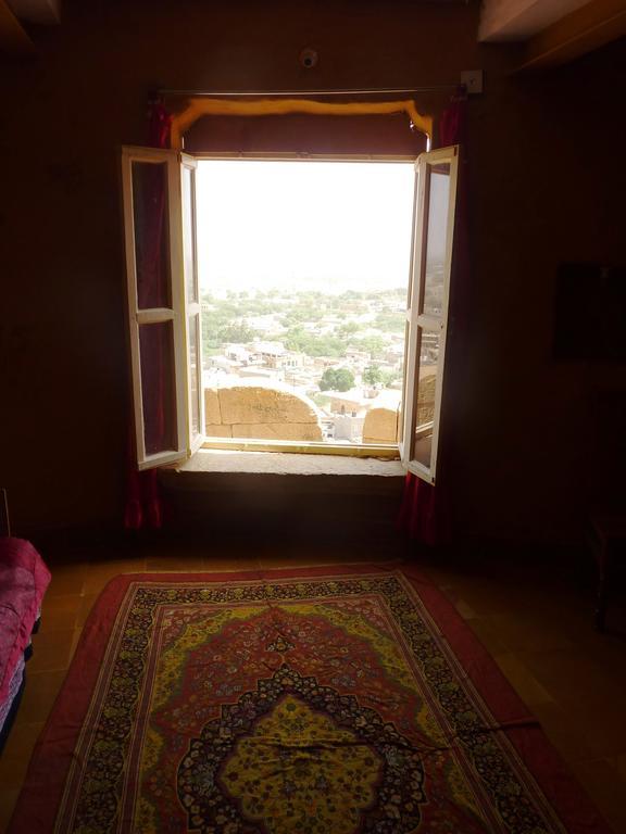 Mud Mirror Guesthouse Jaisalmer Extérieur photo