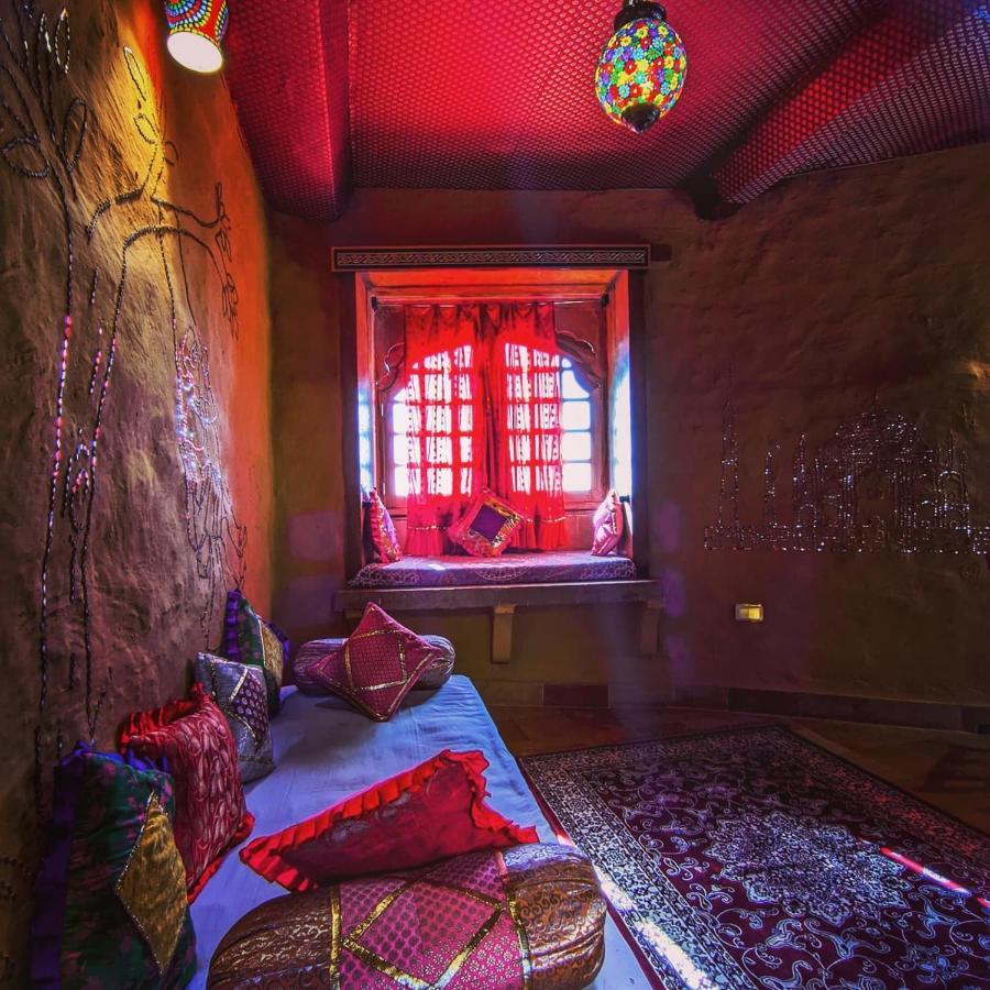Mud Mirror Guesthouse Jaisalmer Extérieur photo