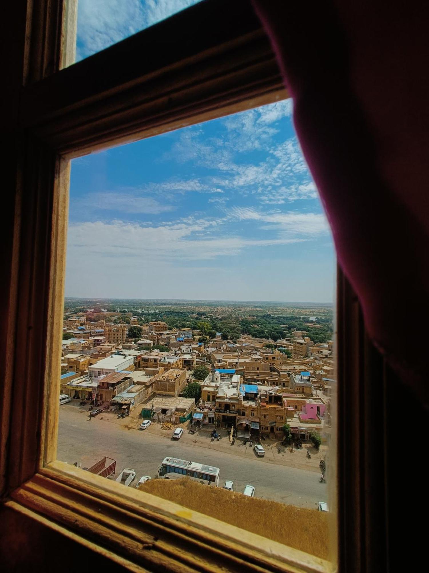 Mud Mirror Guesthouse Jaisalmer Extérieur photo