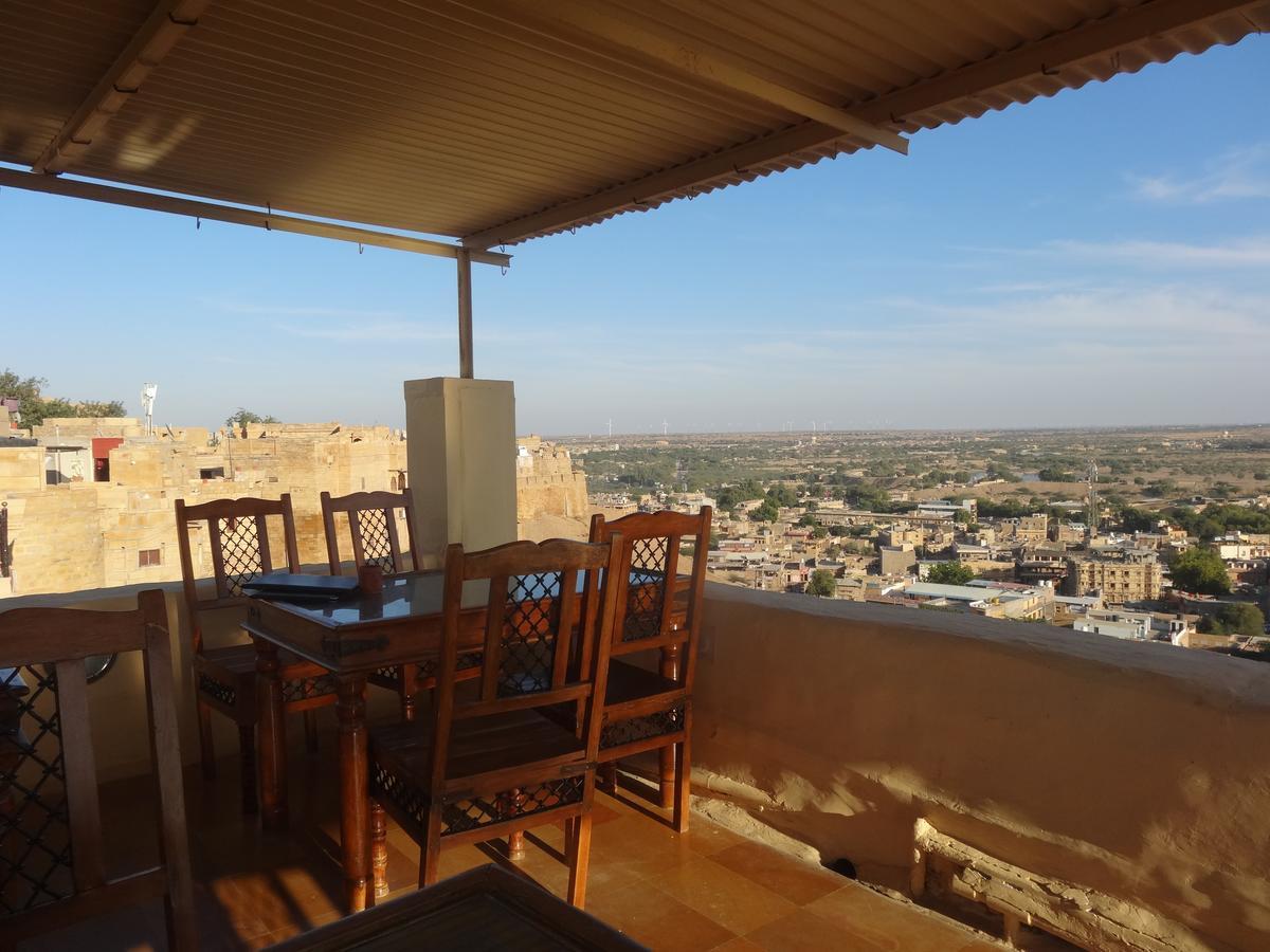 Mud Mirror Guesthouse Jaisalmer Extérieur photo