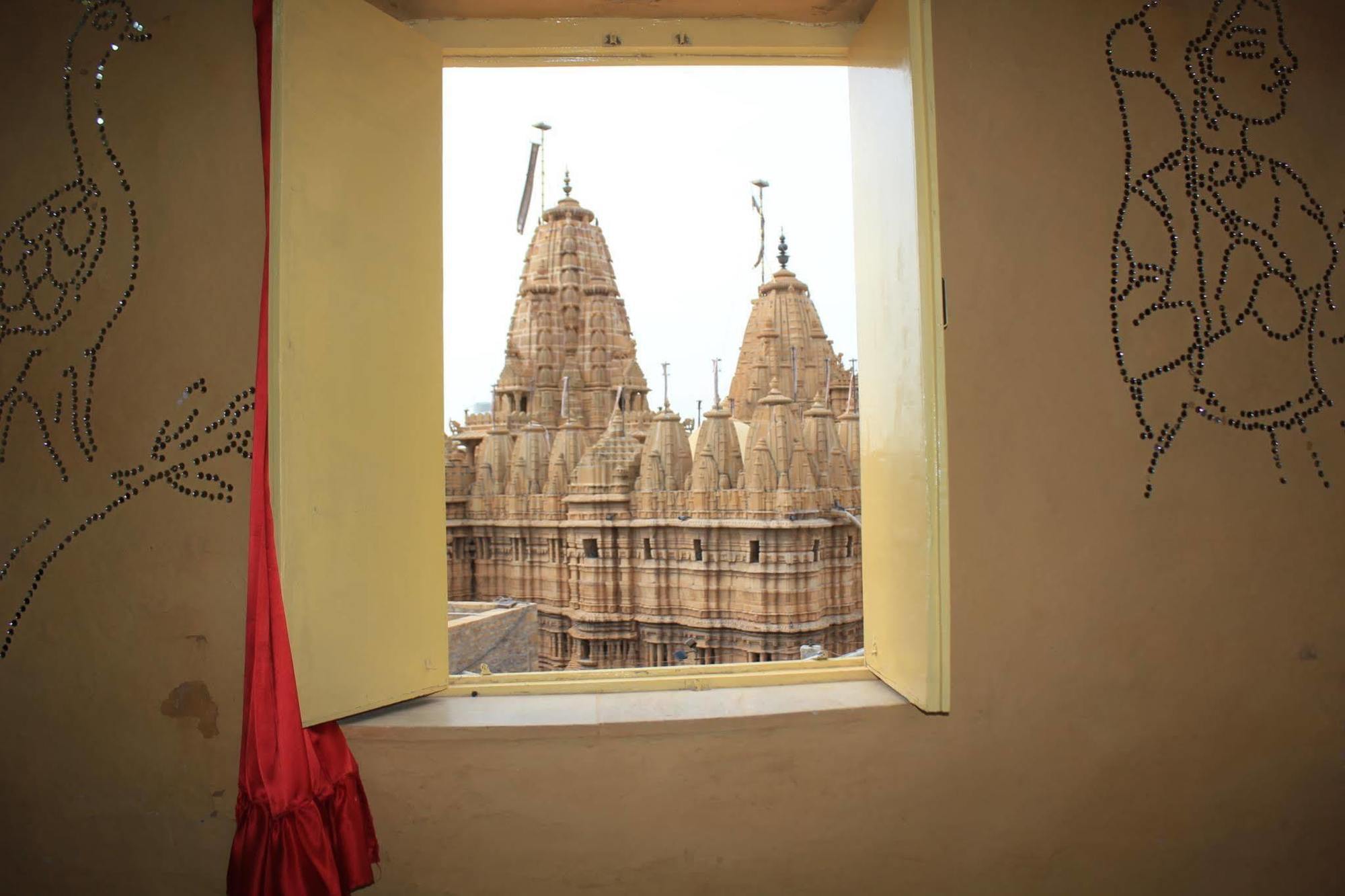 Mud Mirror Guesthouse Jaisalmer Extérieur photo