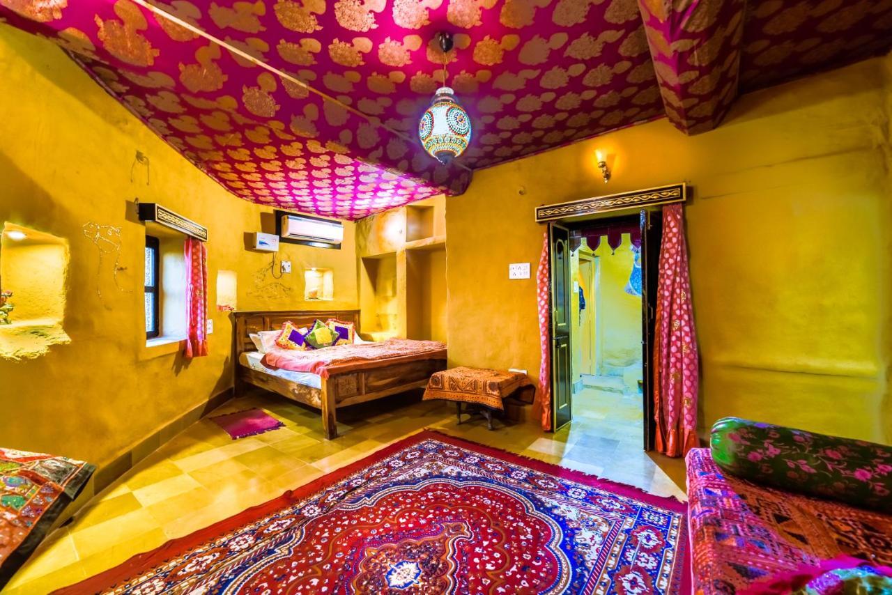 Mud Mirror Guesthouse Jaisalmer Extérieur photo